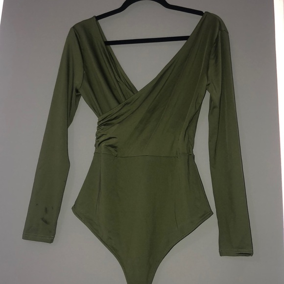 Used ~ Body suit long sleeve - Picture 2 of 3